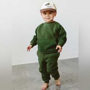 Goumi Sherpa Sweatsuit